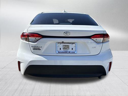 Ice 2024 Toyota Corolla LE