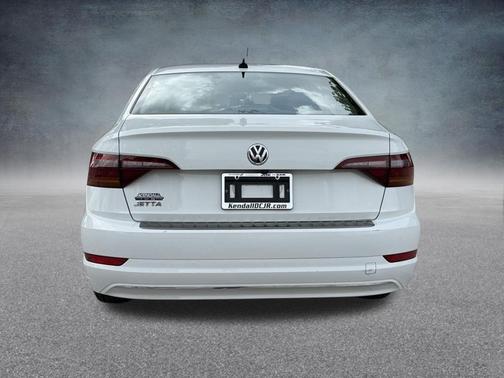 Pure White 2019 Volkswagen Jetta SEL