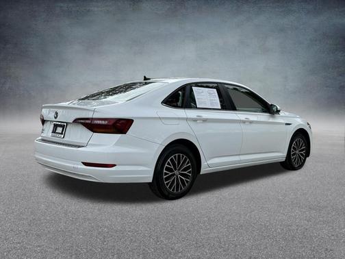 Pure White 2019 Volkswagen Jetta SEL