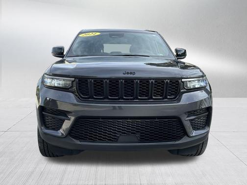 2024 Jeep Grand Cherokee Laredo