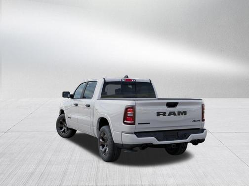 Bright White Clearcoat 2026 RAM 1500 Big Horn/Lone Star