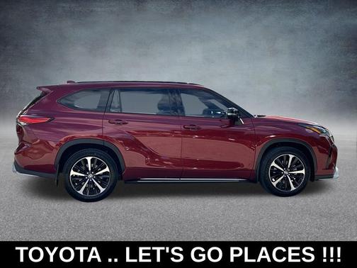 2022 Toyota Highlander XSE
