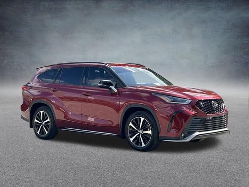 2022 Toyota Highlander XSE