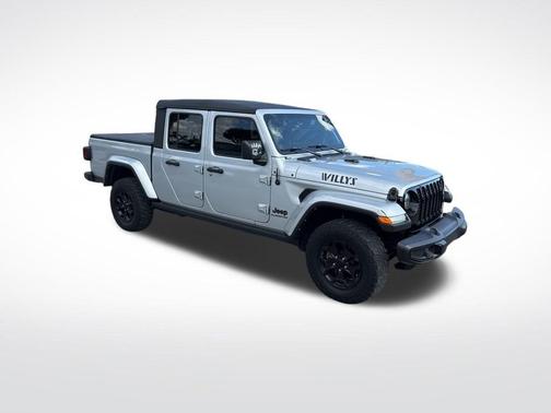 2022 Jeep Gladiator Sport
