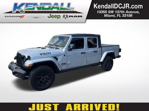 2022 Jeep Gladiator Sport