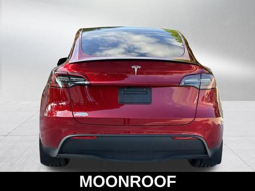 2024 Tesla Model Y Performance