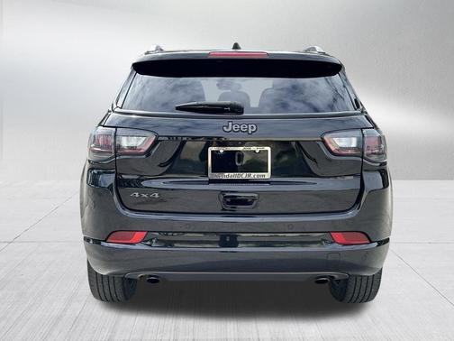 2023 Jeep Compass Altitude