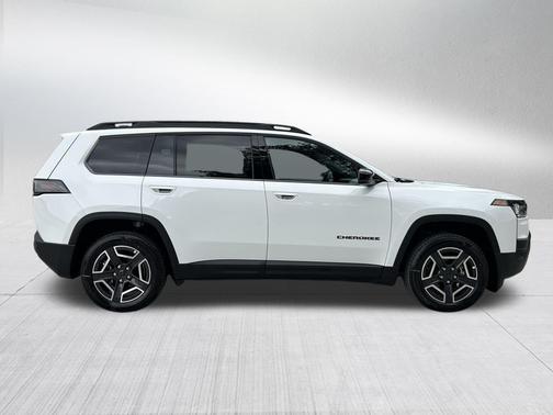 2026 Jeep Cherokee LAREDO/LIMITED
