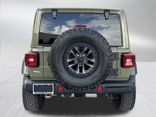 41 2025 Jeep Wrangler Rubicon 392
