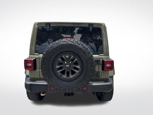 41 2025 Jeep Wrangler Rubicon 392