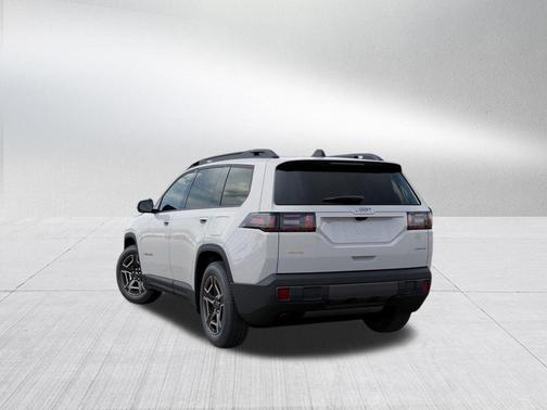 Bright White Clearcoat 2026 Jeep Cherokee Limited