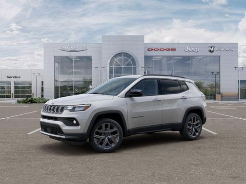 Silver Zynith 2026 Jeep Compass Latitude