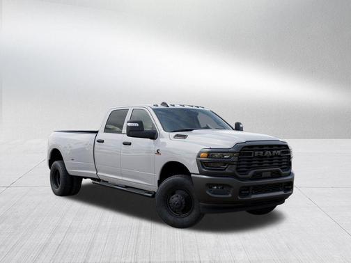 Bright White Clearcoat 2026 RAM 3500 Tradesman
