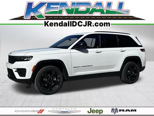2025 Jeep Grand Cherokee Laredo
