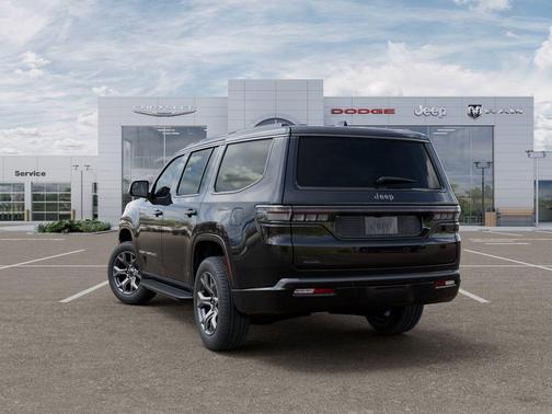 Gloss Black 2026 Jeep Grand Wagoneer Limited Altitude
