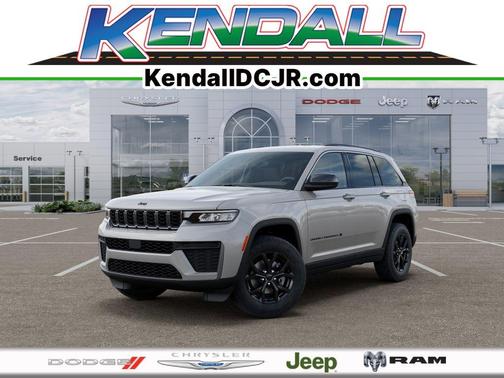 Silver Zynith 2026 Jeep Grand Cherokee Laredo Altitude