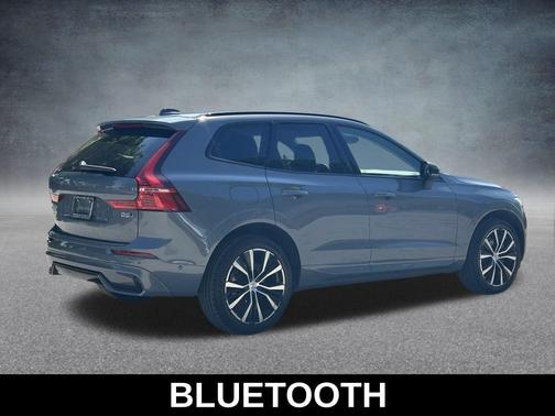 2024 Volvo XC60 B5 Plus Dark Theme