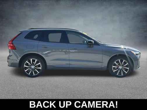 2024 Volvo XC60 B5 Plus Dark Theme