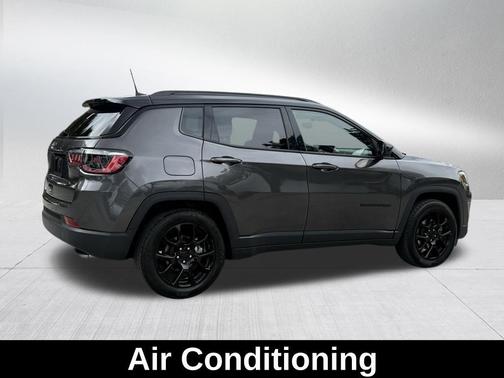 2022 Jeep Compass Altitude