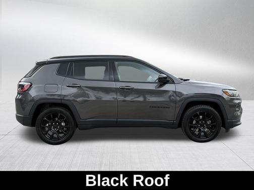 2022 Jeep Compass Altitude