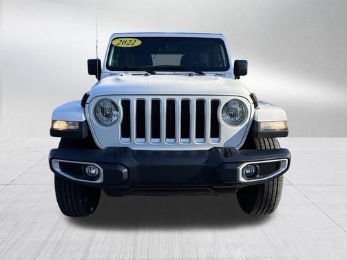 Bright White Clearcoat 2022 Jeep Wrangler Unlimited Unlimited Sahara