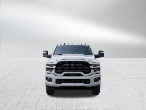 Bright White Clearcoat 2026 RAM 2500 Big Horn