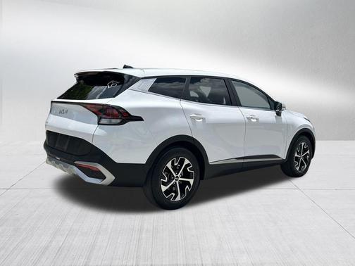 Glacial White Pearl 2023 Kia Sportage EX