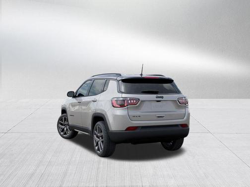 Silver Zynith 2026 Jeep Compass Limited