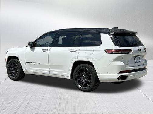 2025 Jeep Grand Cherokee L Summit