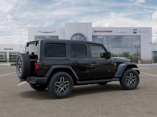 Black Clearcoat 2026 Jeep Wrangler Sahara