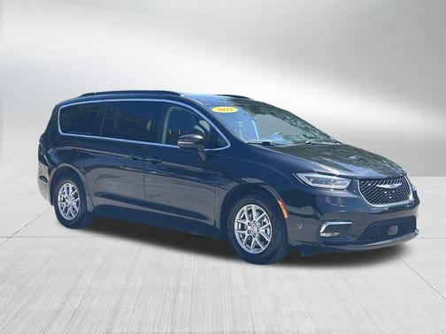 2022 Chrysler Pacifica Touring-L