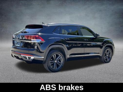 Deep Black Pearl Effect 2020 Volkswagen Atlas Cross Sport 3.6L V6 SE w/Technology