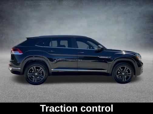 Deep Black Pearl Effect 2020 Volkswagen Atlas Cross Sport 3.6L V6 SE w/Technology