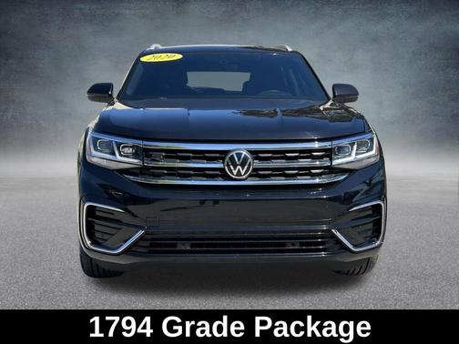 Deep Black Pearl Effect 2020 Volkswagen Atlas Cross Sport 3.6L V6 SE w/Technology