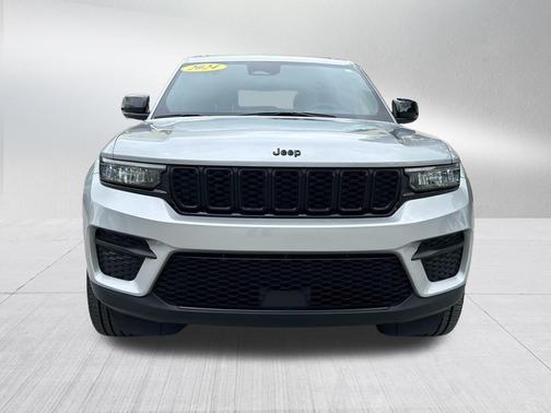 2024 Jeep Grand Cherokee Laredo