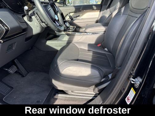 2025 Land Rover Range Rover Sport P360 SE