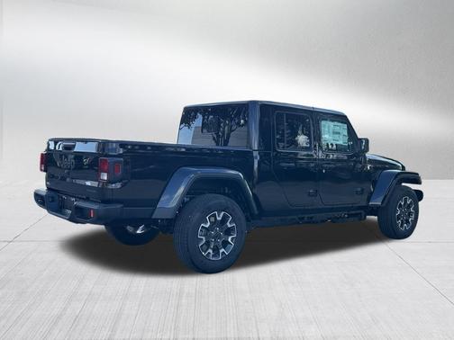 2026 Jeep Gladiator Sahara