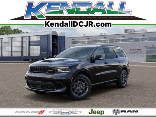 DB Black Crystal Clearcoat 2026 Dodge Durango GT Plus HEMI V8