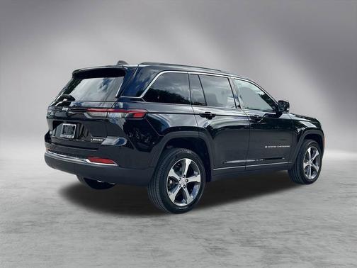 Diamond Black 2025 Jeep Grand Cherokee Limited