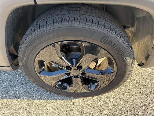 Billet Silver Metallic Clearcoat 2021 Jeep Compass Altitude