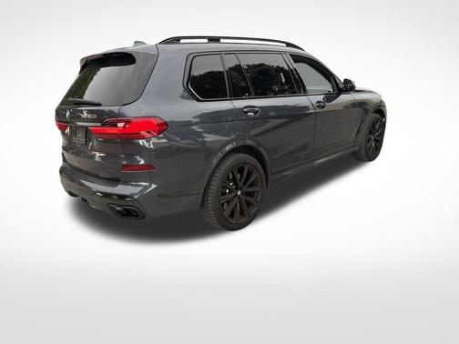 Gray Metallic 2021 BMW X7 M50i