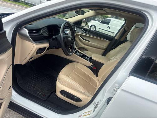 Bright White Clearcoat 2021 Jeep Grand Cherokee L Limited
