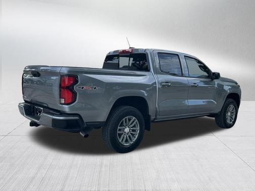 Sterling Gray Metallic 2025 Chevrolet Colorado LT