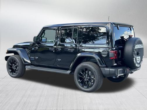 2025 Jeep Wrangler 4xe Sahara