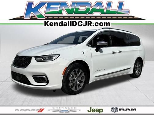Bright White Clearcoat 2023 Chrysler Pacifica Hybrid Pinnacle