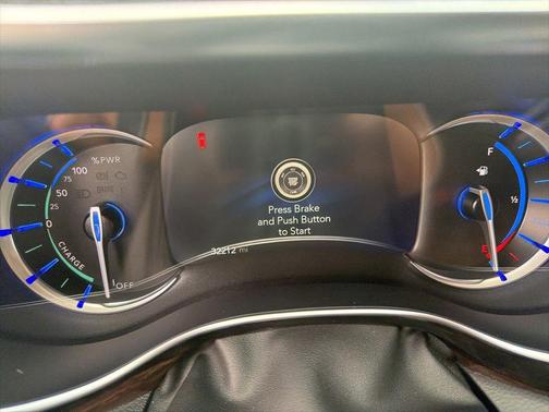 Bright White Clearcoat 2023 Chrysler Pacifica Hybrid Pinnacle