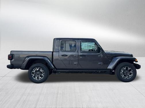 2026 Jeep Gladiator Sahara