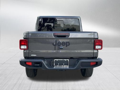 2026 Jeep Gladiator Sahara