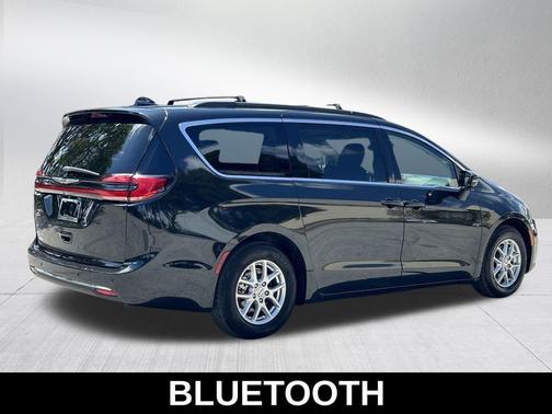 2022 Chrysler Pacifica Touring-L