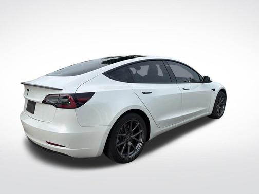 Pearl White Multi 2022 Tesla Model 3 Base